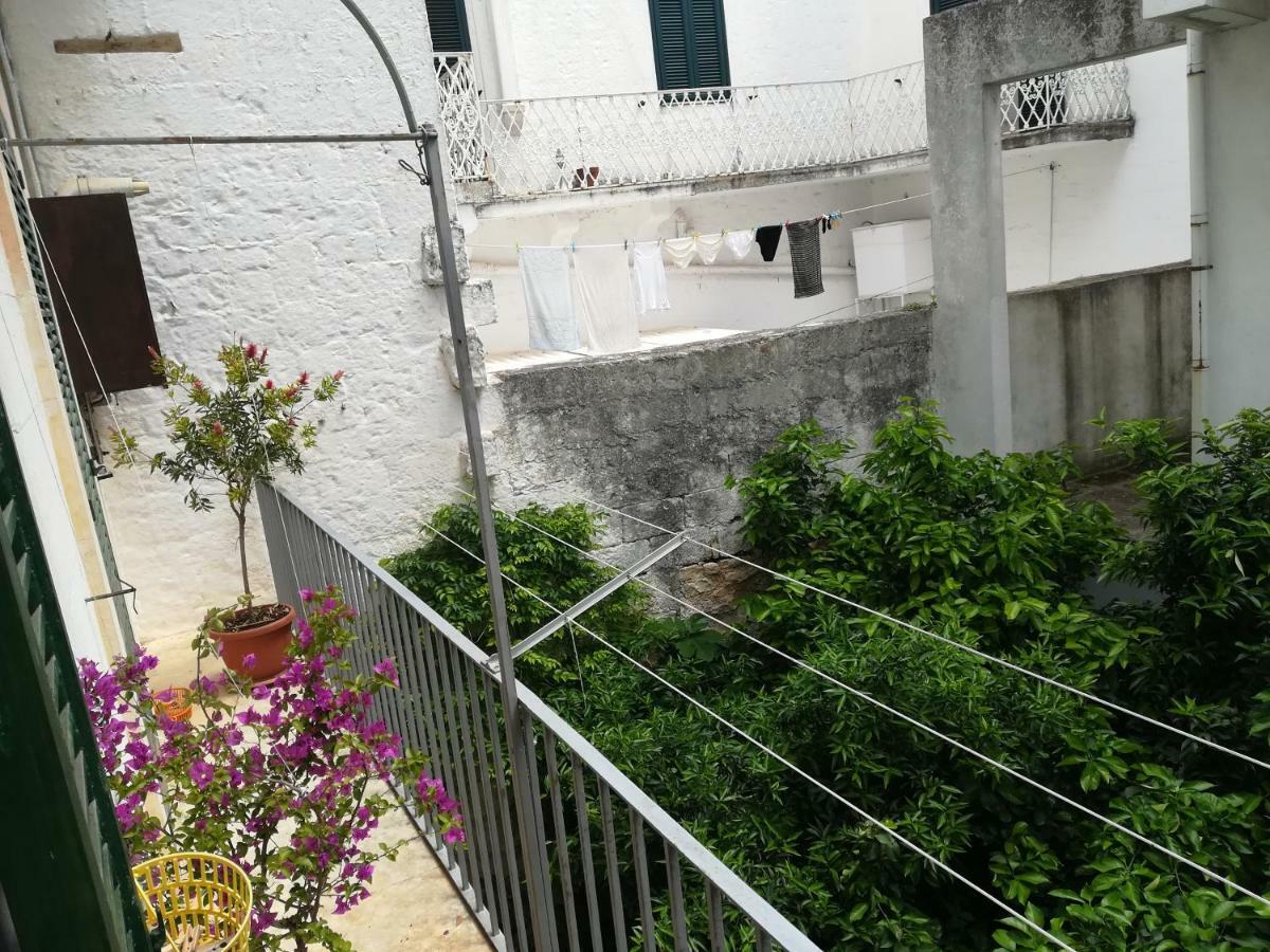 Casa Vacanza La Stradella 오스투니 외부 사진