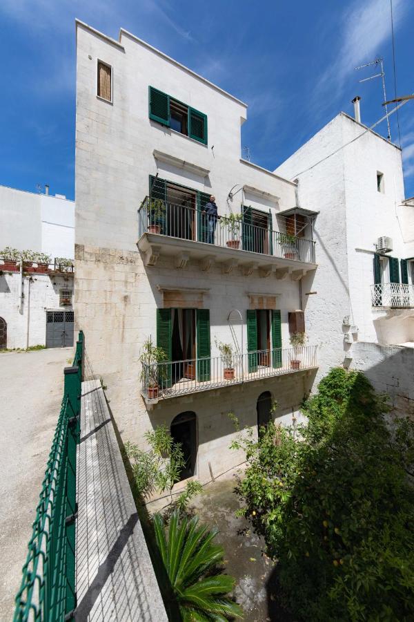 Casa Vacanza La Stradella 오스투니 외부 사진