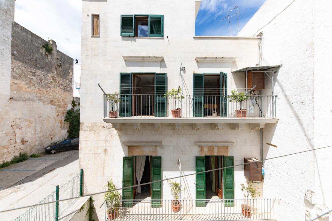 Casa Vacanza La Stradella 오스투니 외부 사진